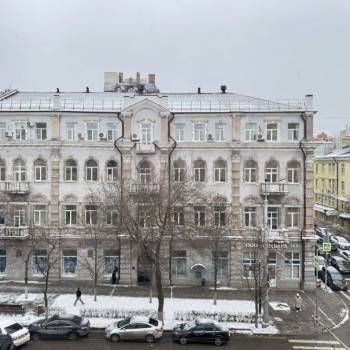 Сдается 1-комнатная квартира, 82 м²