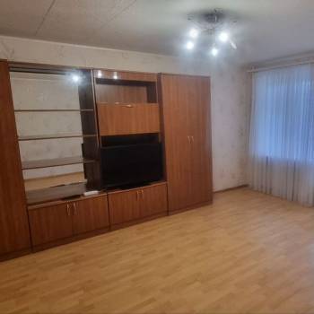 Продается 1-комнатная квартира, 37,3 м²