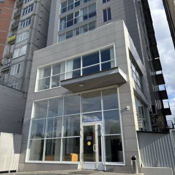 Сдается Нежилое помещение, 185 м²