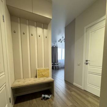 Сдается 1-комнатная квартира, 42 м²