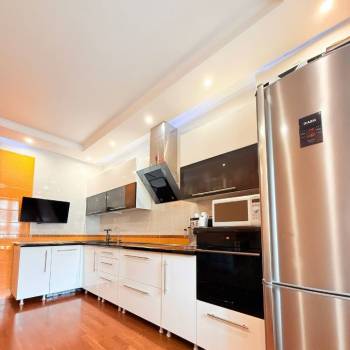 Продается 3-х комнатная квартира, 95 м²