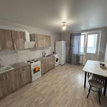 Сдается Многокомнатная квартира, 64 м²