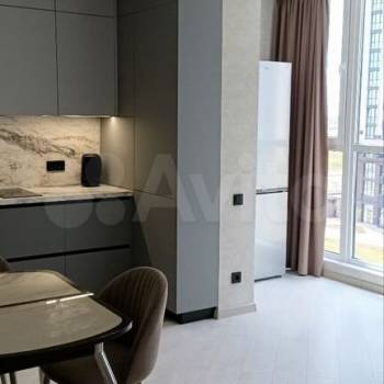Сдается 1-комнатная квартира, 52 м²