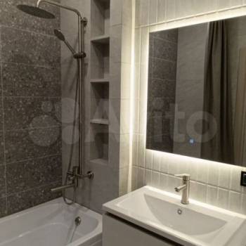 Сдается 1-комнатная квартира, 52 м²