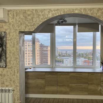 Продается 1-комнатная квартира, 58 м²
