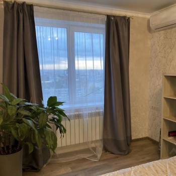 Продается 1-комнатная квартира, 58 м²