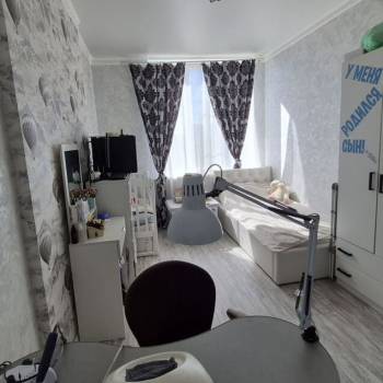 Продается 1-комнатная квартира, 49 м²