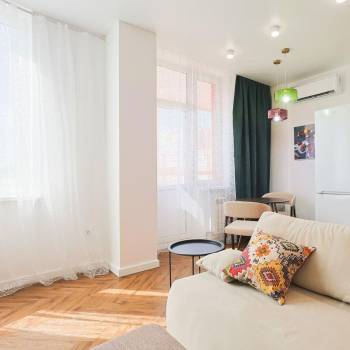 Сдается 1-комнатная квартира, 55 м²