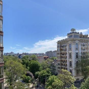 Сдается 1-комнатная квартира, 55 м²