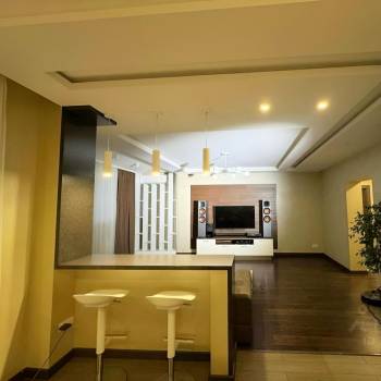 Продается 2-х комнатная квартира, 85 м²