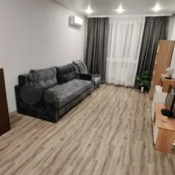 Сдается 1-комнатная квартира, 46 м²