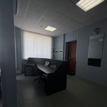 Сдается Офис, 196 м²