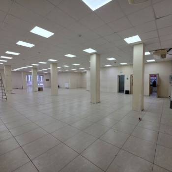 Сдается Нежилое помещение, 500 м²