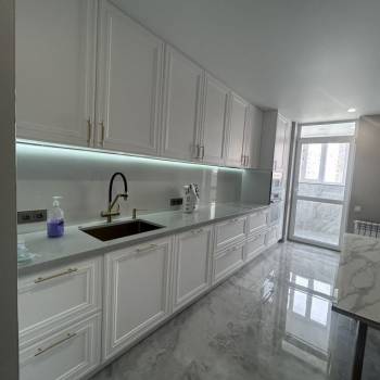 Продается Многокомнатная квартира, 102 м²