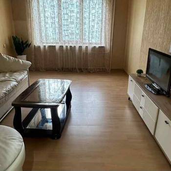 Сдается Многокомнатная квартира, 90 м²