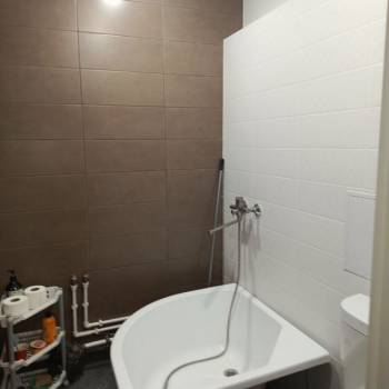 Продается 1-комнатная квартира, 45,6 м²