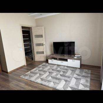 Сдается 1-комнатная квартира, 36 м²