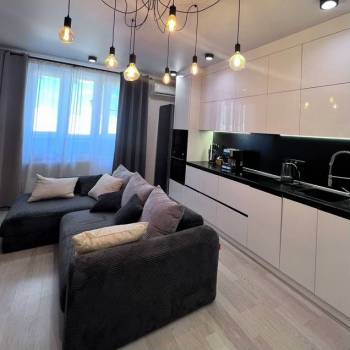 Продается 3-х комнатная квартира, 63 м²