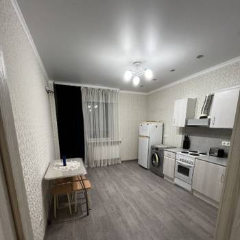 Сдается 1-комнатная квартира, 46 м²