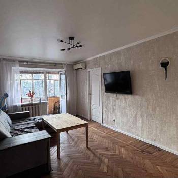 Сдается Многокомнатная квартира, 58 м²