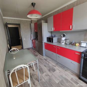 Продается 1-комнатная квартира, 48,8 м²