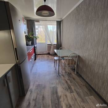 Продается 1-комнатная квартира, 48,8 м²