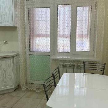 Сдается 1-комнатная квартира, 48 м²