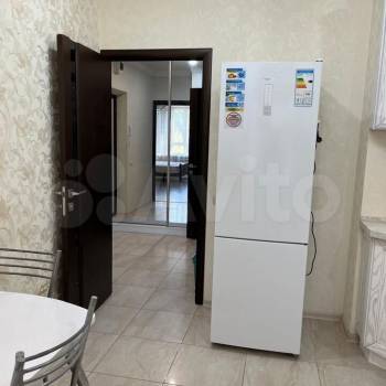 Сдается 1-комнатная квартира, 48 м²