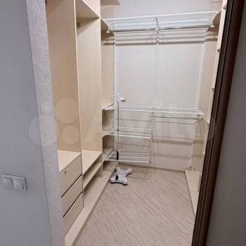 Продается Многокомнатная квартира, 85 м²