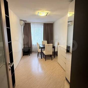 Продается Многокомнатная квартира, 85 м²