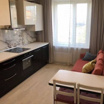 Продается 1-комнатная квартира, 35 м²