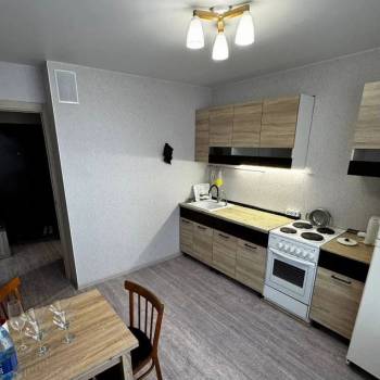 Сдается 1-комнатная квартира, 38 м²
