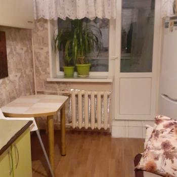 Продается 1-комнатная квартира, 42 м²