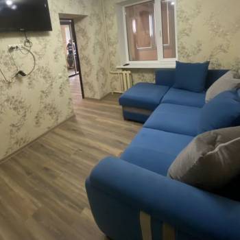 Сдается Многокомнатная квартира, 80 м²