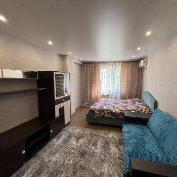 Продается 1-комнатная квартира, 37 м²