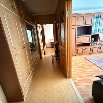 Сдается 1-комнатная квартира, 59 м²