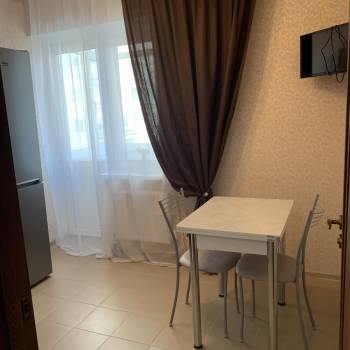 Сдается 1-комнатная квартира, 41 м²
