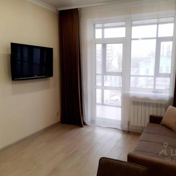 Сдается 1-комнатная квартира, 40 м²