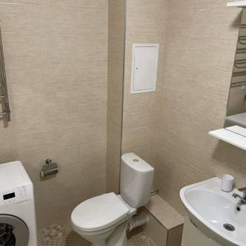 Сдается 1-комнатная квартира, 49 м²