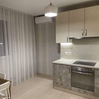 Сдается 1-комнатная квартира, 49 м²