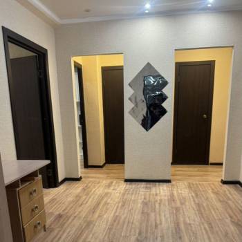 Сдается Многокомнатная квартира, 100 м²