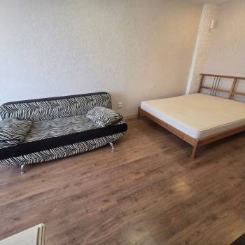 Сдается 1-комнатная квартира, 46 м²
