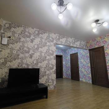 Сдается 1-комнатная квартира, 55 м²