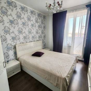 Сдается 1-комнатная квартира, 55 м²