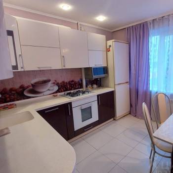 Сдается Многокомнатная квартира, 64,9 м²