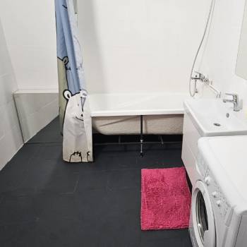 Сдается 1-комнатная квартира, 51 м²
