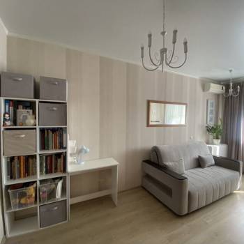 Продается 1-комнатная квартира, 41 м²