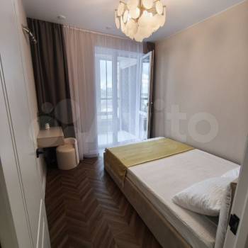Продается 1-комнатная квартира, 42 м²