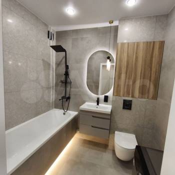 Продается 1-комнатная квартира, 42 м²