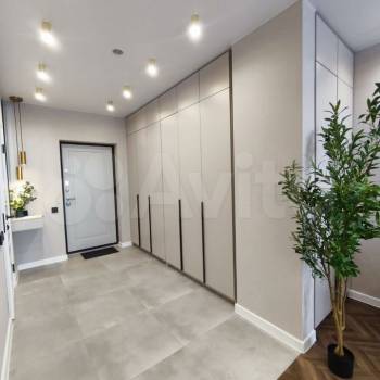 Продается 1-комнатная квартира, 42 м²